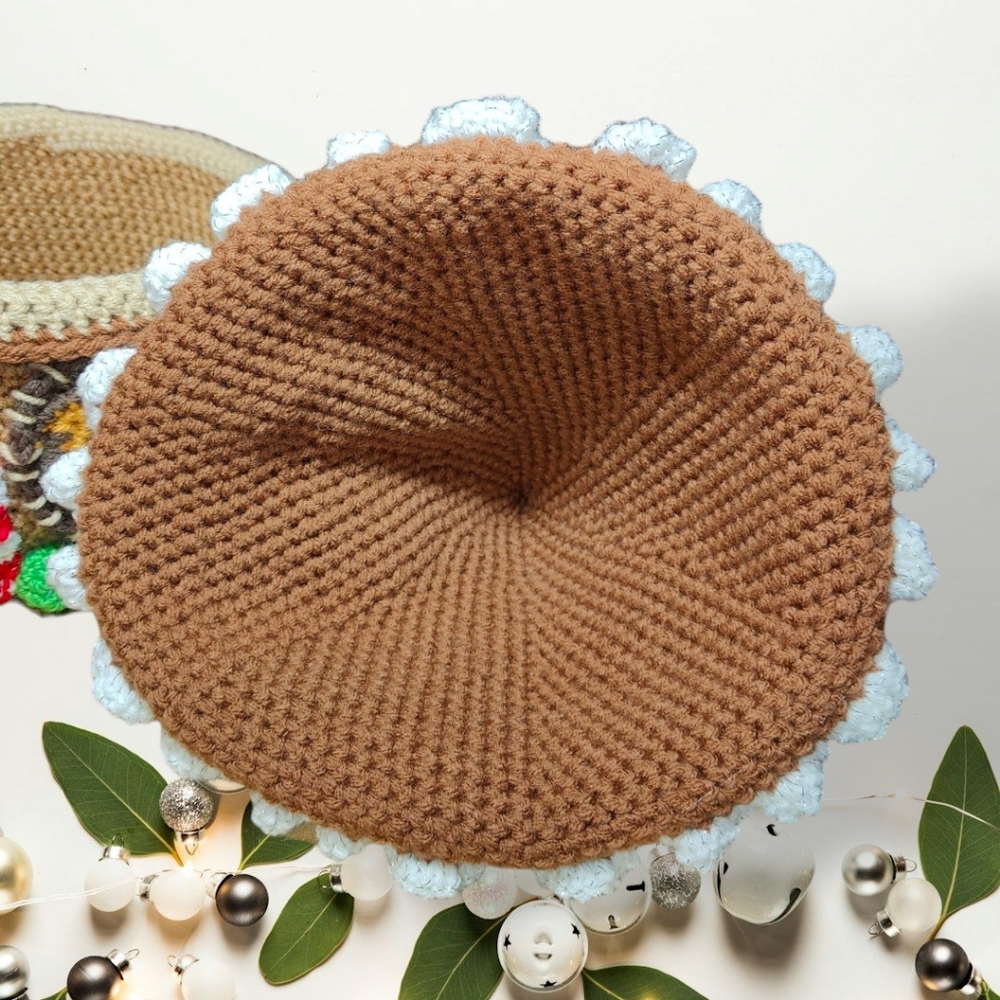 Handmade Crochet Giant Gingerbread Gnome House Basket - Picture 13 of 13
